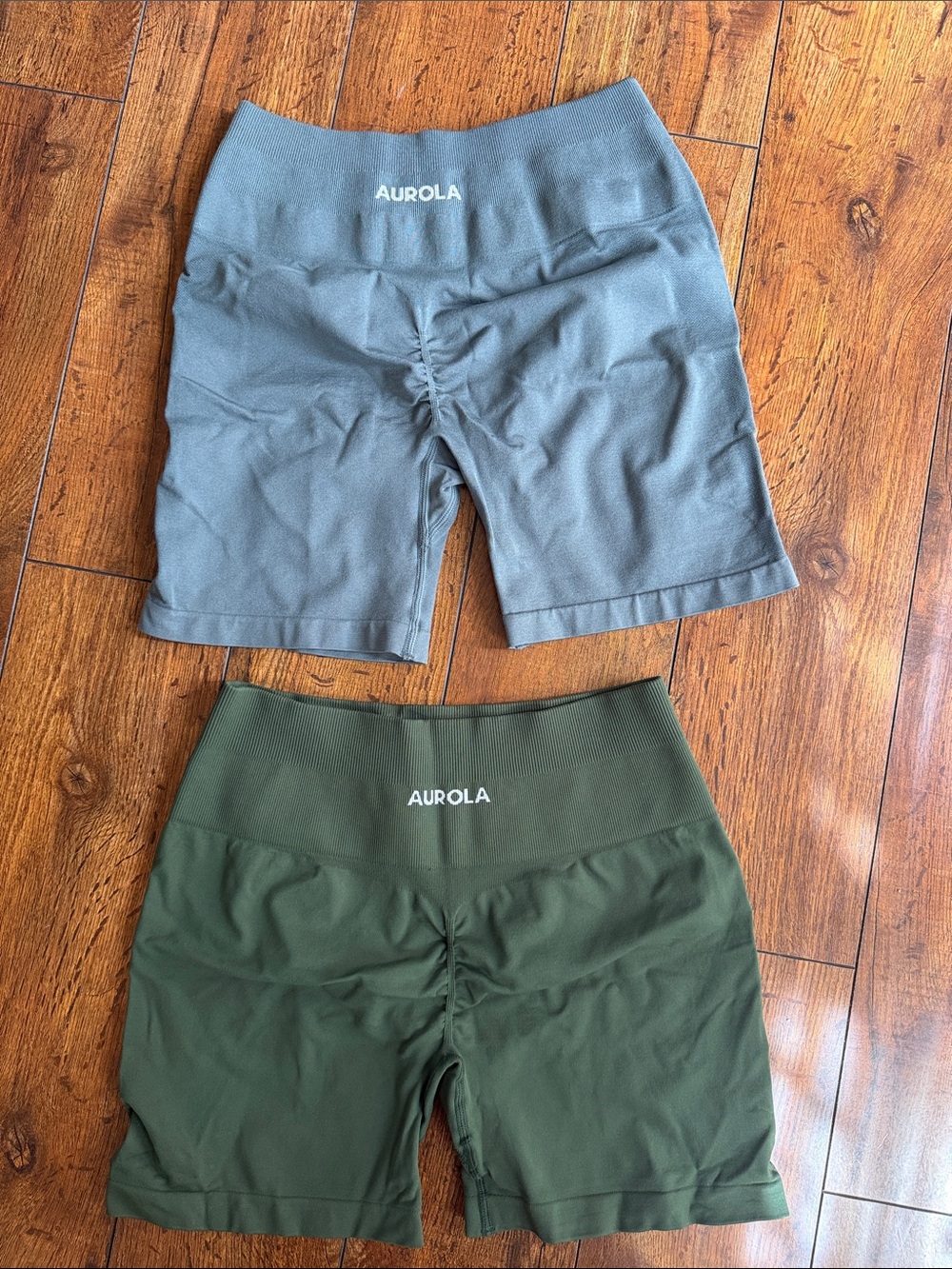 Aurola High-Waist Scrunch Athletic Shorts — Gray & Olive